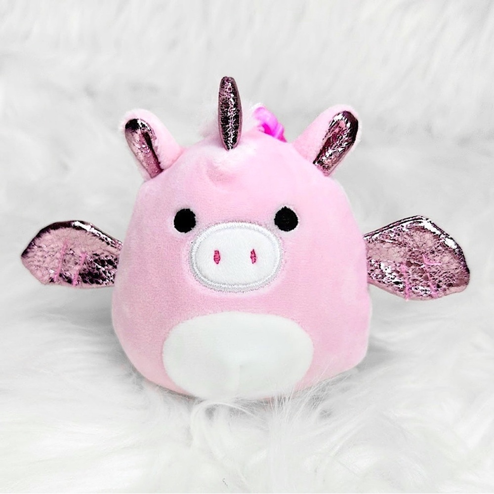 NWT Grecia the Pegacorn squishmallow clip !!